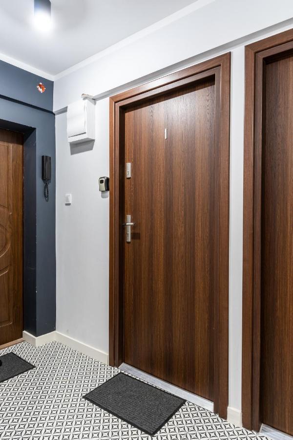 City Center - Studio - Golden Apartments - Ogrodowa Warsaw Luaran gambar